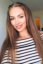 Ukrainian mail order bride Tetiana from Hanover with light brown hair and grey eye color - image 5