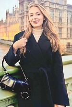 Ukrainian mail order bride Tetiana from Hanover with light brown hair and grey eye color - image 3