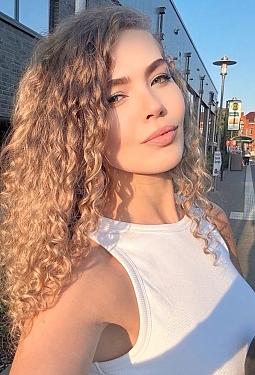 Diana, 36 y.o. from Berlin, Germany