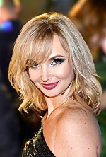 Ukrainian mail order bride Larisa from Warsaw with blonde hair and green eye color - image 8