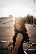 Ukrainian mail order bride Victoria from Mexico City with brunette hair and green eye color - image 2