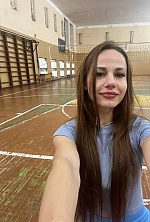 Ukrainian mail order bride Yuliia from Odesa with light brown hair and grey eye color - image 3