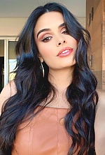 Ukrainian mail order bride Bianca from Brazl&acirc;ndia with black hair and black eye color - image 2