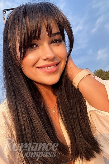 Ukrainian mail order bride Ekaterina from Odesa with brunette hair and brown eye color - image 1