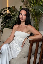 Ukrainian mail order bride Karina from Kiyiv with brunette hair and green eye color - image 3
