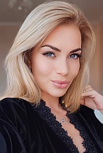 Ukrainian mail order bride Vironika from New York with blonde hair and grey eye color - image 6