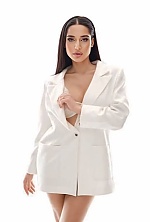 Ukrainian mail order bride Olena from Kyiv with brunette hair and green eye color - image 2