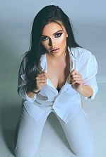 Ukrainian mail order bride Tatyana from Belgrade with black hair and brown eye color - image 4