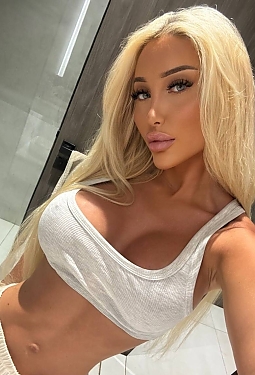 Emilie, 26 y.o. from Copenhagen, Denmark