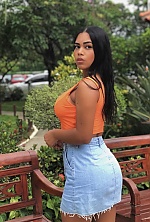 Ukrainian mail order bride Tais from S&atilde;o Paulo with black hair and black eye color - image 8