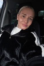 Ukrainian mail order bride Darina from Kyiv with blonde hair and green eye color - image 19