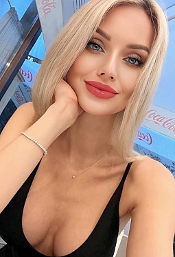 Yulianna, 33 y.o. from Brussels, Belgium