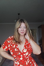 Ukrainian mail order bride Larisa from Kamianets-Podilskyi with light brown hair and brown eye color - image 6