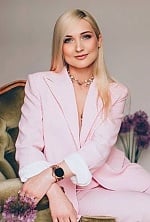 Ukrainian mail order bride Anastasiia from Houston with blonde hair and brown eye color - image 6