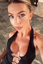 Ukrainian mail order bride Olena from Limassol with light brown hair and blue eye color - image 6