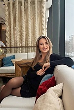 Ukrainian mail order bride Anastasia from Odesa with light brown hair and green eye color - image 2