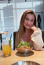 Ukrainian mail order bride Anastasia from Odesa with light brown hair and green eye color - image 7