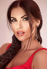 Ukrainian mail order bride Ivana from Belgrade with light brown hair and green eye color - image 4