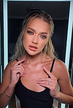 Ukrainian mail order bride Mariia from Kyiv with blonde hair and hazel eye color - image 2