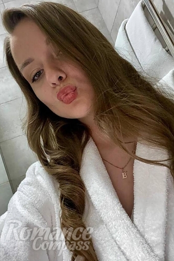 Ukrainian mail order bride Viktoriia from Zaporizhzhya with brunette hair and grey eye color - image 1