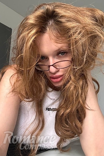 Ukrainian mail order bride Anastasiia from Kropyvnytskyi with light brown hair and green eye color - image 1