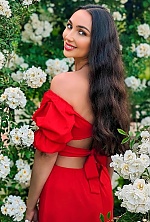 Ukrainian mail order bride Valeria from Lviv with brunette hair and green eye color - image 5