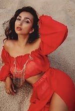 Ukrainian mail order bride Valeria from Lviv with brunette hair and green eye color - image 9