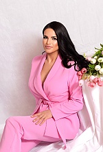 Ukrainian mail order bride Alina from Kharkiv with brunette hair and green eye color - image 4