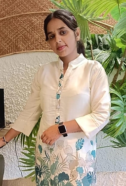 Luxita, 20 y.o. from Ambāla, India