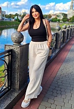 Ukrainian mail order bride Victoria from Hamm with black hair and green eye color - image 2