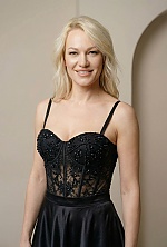 Ukrainian mail order bride Natalia from Lviv with blonde hair and green eye color - image 4