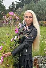 Ukrainian mail order bride Angela from Praha 11 with blonde hair and blue eye color - image 12