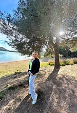 Ukrainian mail order bride Oksana from Valencia with blonde hair and green eye color - image 3