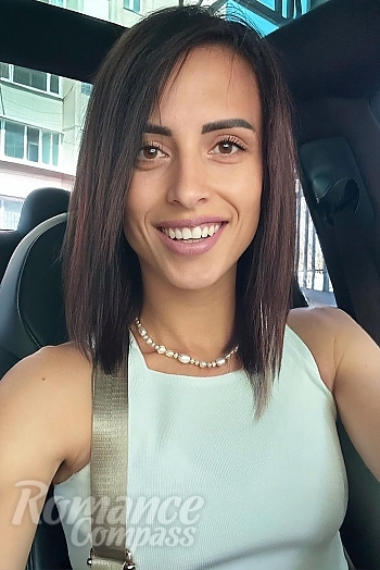 Ukrainian mail order bride Inna from Kryvyi Rih with light brown hair and brown eye color - image 1