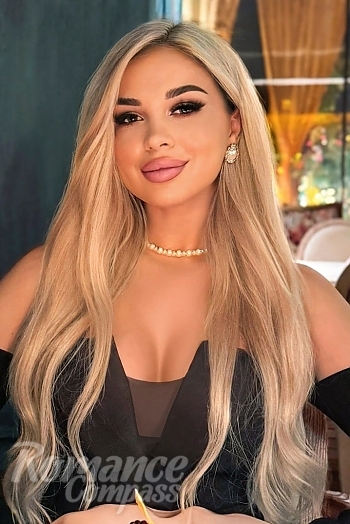 Ukrainian mail order bride Alina from Kyiv with blonde hair and grey eye color - image 1
