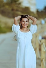 Ukrainian mail order bride Alina from Valencia with light brown hair and brown eye color - image 13