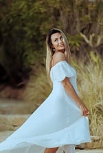 Ukrainian mail order bride Alina from Valencia with light brown hair and brown eye color - image 15