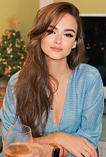 Ukrainian mail order bride Daria from Bucharest with brunette hair and brown eye color - image 4