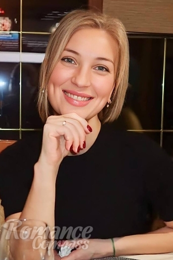 Ukrainian mail order bride Yuliia from Dnipro with blonde hair and grey eye color - image 1