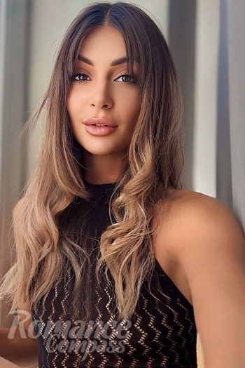 Ukrainian mail order bride Alina from Lviv with brunette hair and brown eye color - image 1