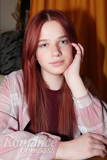 Ukrainian mail order bride Kateryna from Cherkasy with red hair and green eye color - image 1