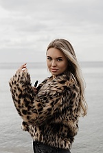 Ukrainian mail order bride Olena from Odesa with light brown hair and green eye color - image 12