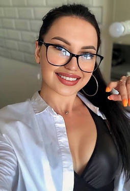 Angelina, 30 y.o. from Istanbul, Turkey