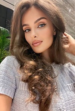 Ukrainian mail order bride Yevhenia from Nuremberg with brunette hair and green eye color - image 3