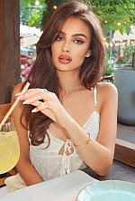 Ukrainian mail order bride Yevhenia from Nuremberg with brunette hair and green eye color - image 2