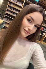 Ukrainian mail order bride Elha from Stavanger with light brown hair and brown eye color - image 7