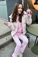 Ukrainian mail order bride Elha from Stavanger with light brown hair and brown eye color - image 4