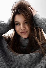 Ukrainian mail order bride Elizabet from Ternopil with brunette hair and brown eye color - image 8