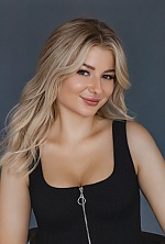 Ukrainian mail order bride Viktoria from Kyiv with blonde hair and green eye color - image 6
