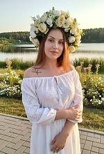 Ukrainian mail order bride Irina from Amsterdam with black hair and brown eye color - image 2